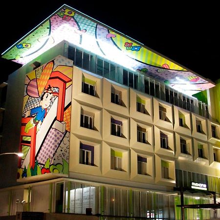 Maxonehotels.Com At Vivo Palembang Exterior photo