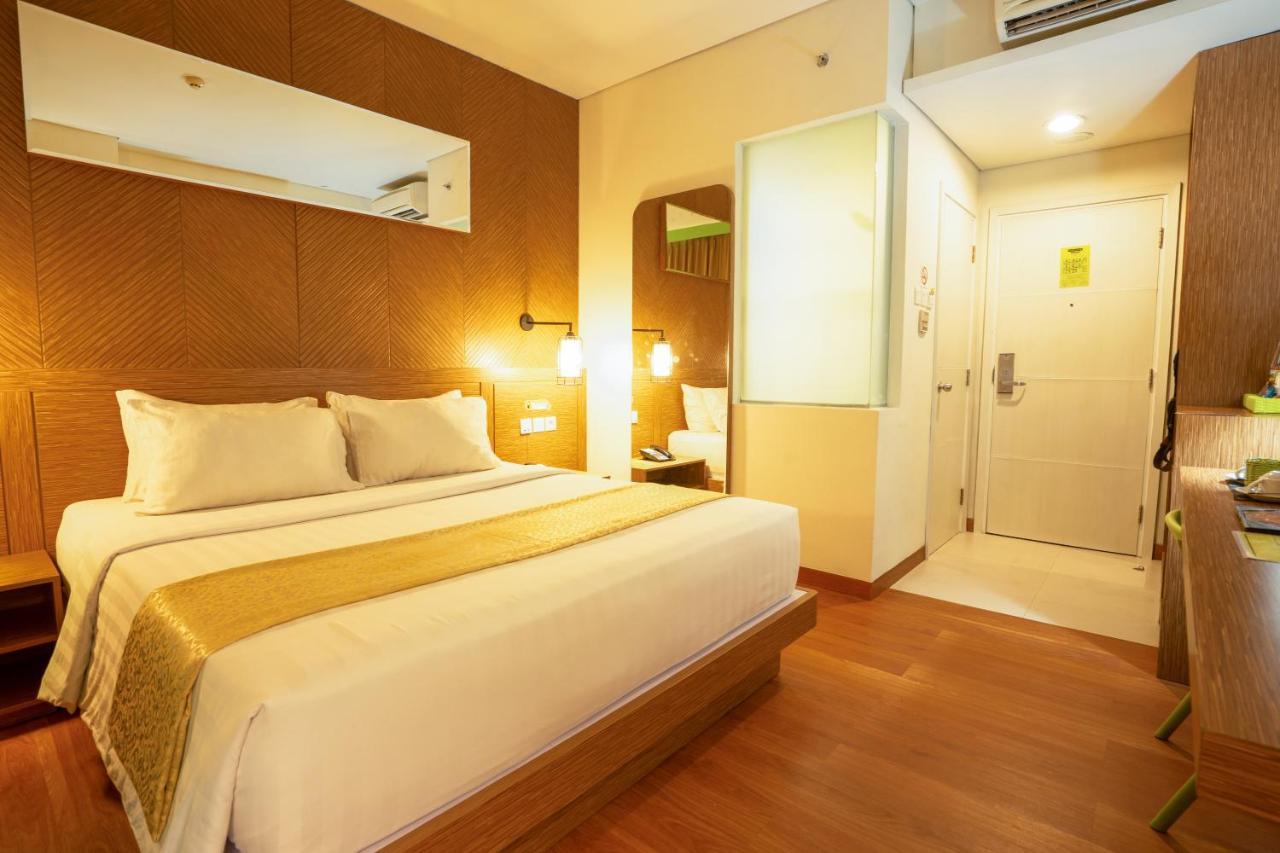 Maxonehotels.Com At Vivo Palembang Exterior photo
