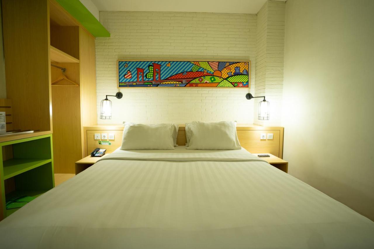 Maxonehotels.Com At Vivo Palembang Exterior photo